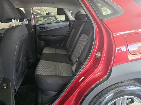 Used 2019 Hyundai Kona SE AWD/4WD image 11