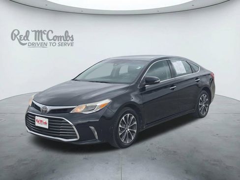 Used 2017 Toyota Avalon XLE w/ Carpet Mat Package FWD image 1