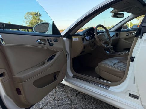Used 2006 Mercedes-Benz CLS 500 image 18