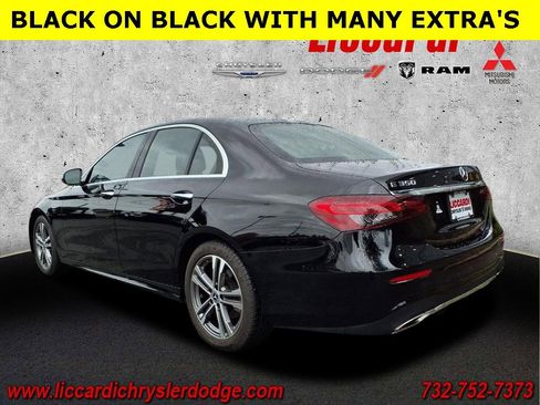 Used 2022 Mercedes-Benz E 350 4MATIC Sedan image 4