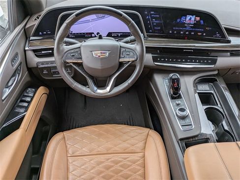 Used 2023 Cadillac Escalade ESV Sport w/ LPO, ONYX Package image 11