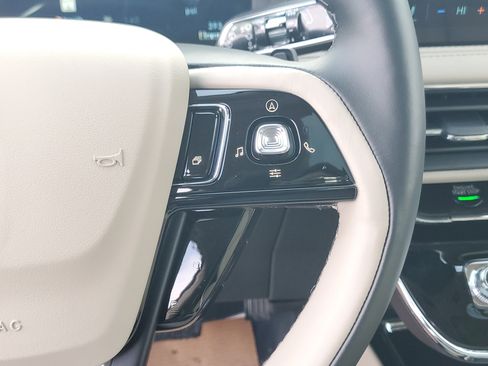 New 2026 Lincoln Corsair Reserve w/ Jet Appearance Package image 18