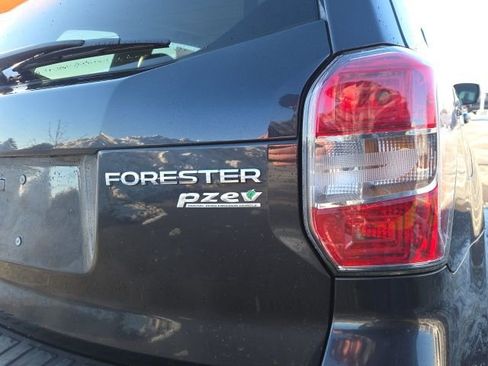 Used 2016 Subaru Forester 2.5i Touring w/ Eyesight & Navigation System image 8