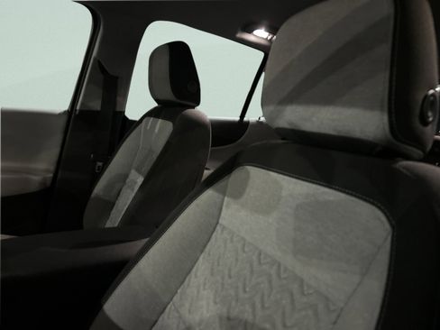 Used 2023 Chevrolet Equinox LT image 24