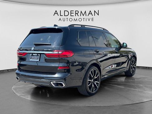 Used 2022 BMW X7 xDrive40i w/ M Sport Package AWD/4WD image 5