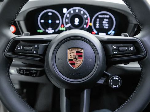 New 2026 Porsche Cayenne AWD/4WD image 14