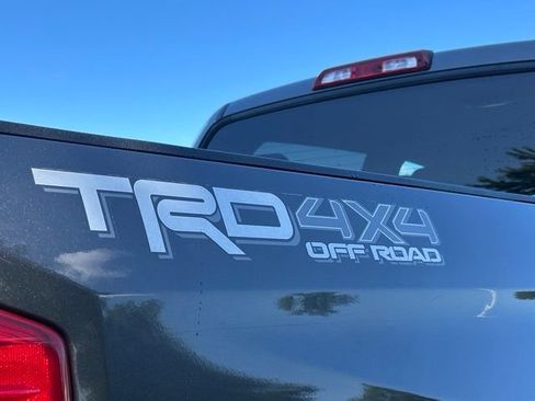 Used 2018 Toyota Tundra SR5 w/ TRD Off Road Package AWD/4WD image 18
