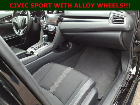 Used 2020 Honda Civic Sport image 9