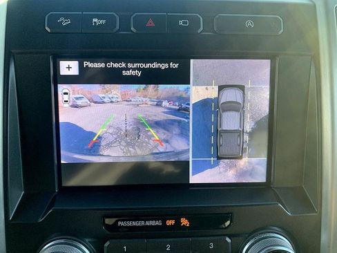 Used 2019 Ford F150 Platinum w/ Equipment Group 701A Luxury image 16