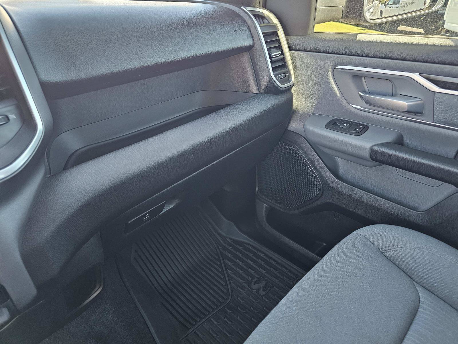 Used 2023 RAM 1500 Big Horn AWD/4WD image 29