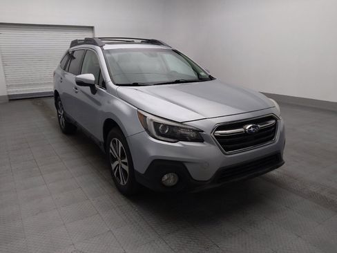 Used 2018 Subaru Outback 2.5i Limited AWD/4WD image 13