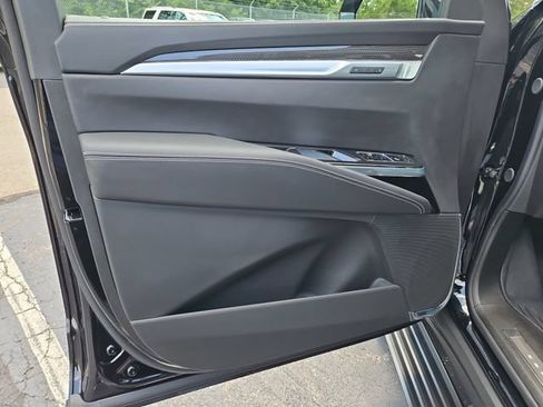Certified 2026 Cadillac Escalade ESV V w/ LPO, ONYX Package AWD/4WD image 21