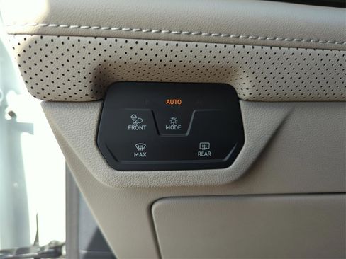 New 2026 Volkswagen Atlas SE image 33