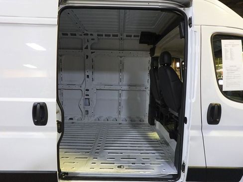 Used 2023 RAM ProMaster 3500 w/ Driver Convenience Group FWD image 23