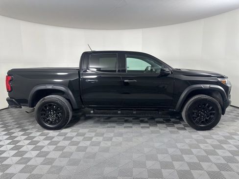 Used 2023 Chevrolet Colorado Trail Boss w/ Technology Package image 2