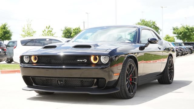 Used 2023 Dodge Challenger SRT Hellcat RWD image 2