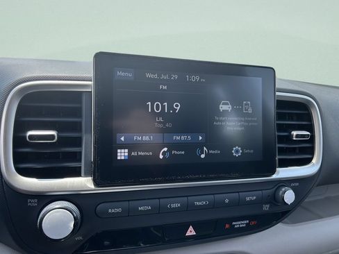 New 2026 Hyundai Venue SEL FWD image 24