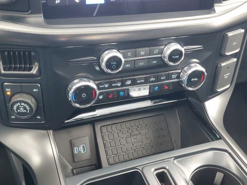 Used 2024 Ford F150 Lariat w/ Equipment Group 502A High image 18