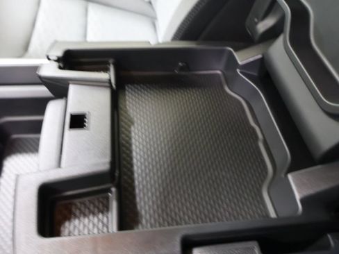 New 2026 RAM 1500 4x4 Crew Cab image 27