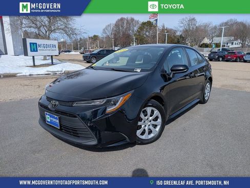 Used 2024 Toyota Corolla LE image 1