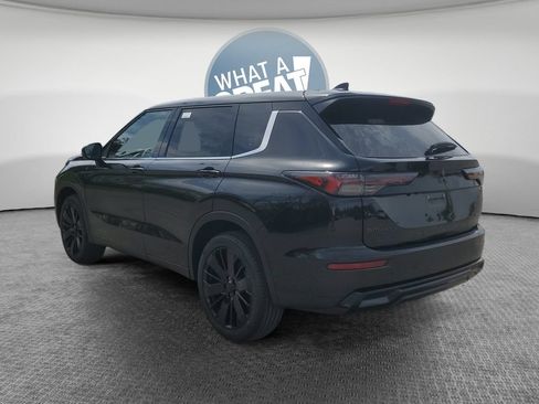 New 2026 Mitsubishi Outlander LE AWD/4WD image 5