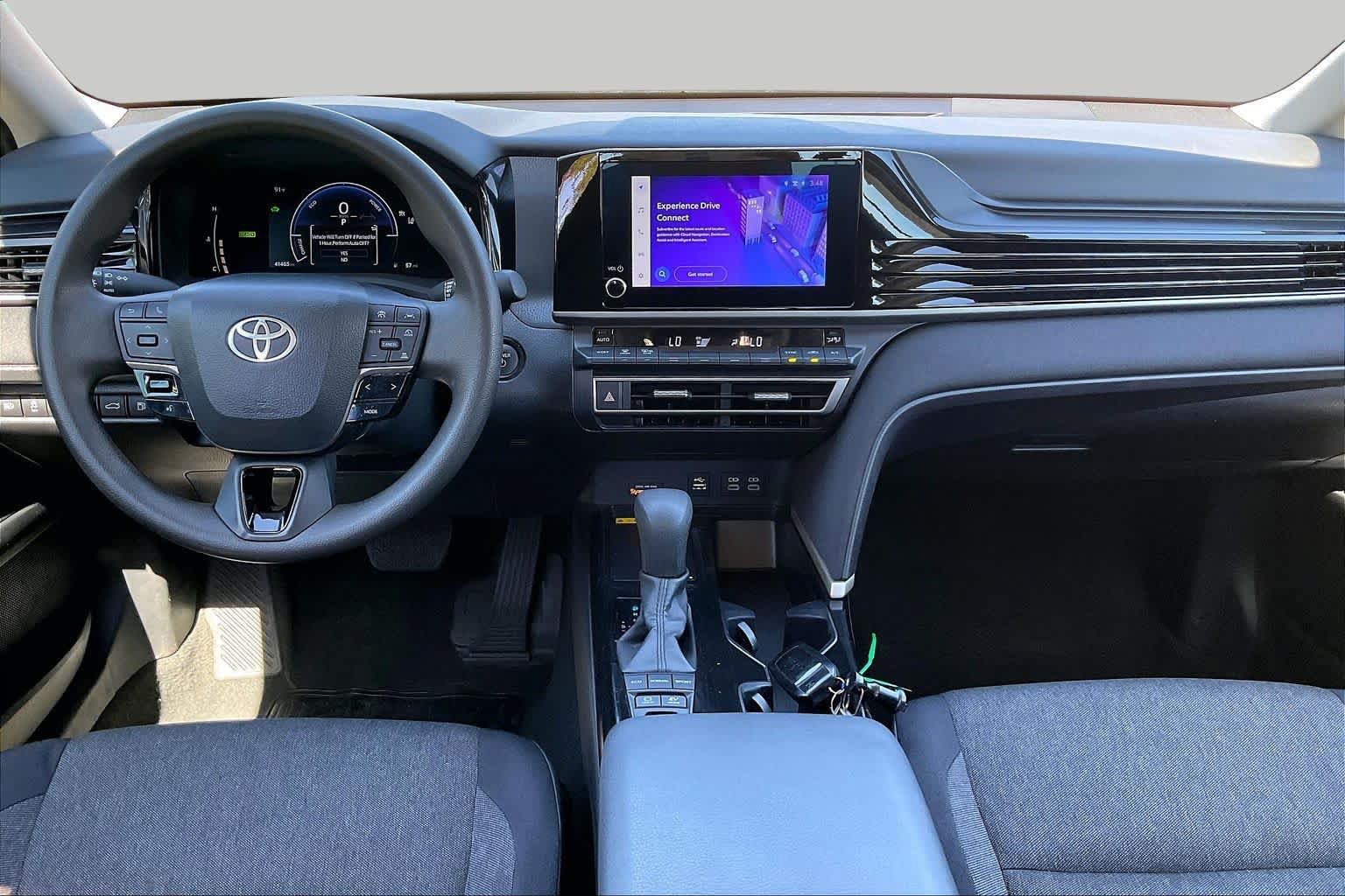 Used 2025 Toyota Camry LE FWD image 15