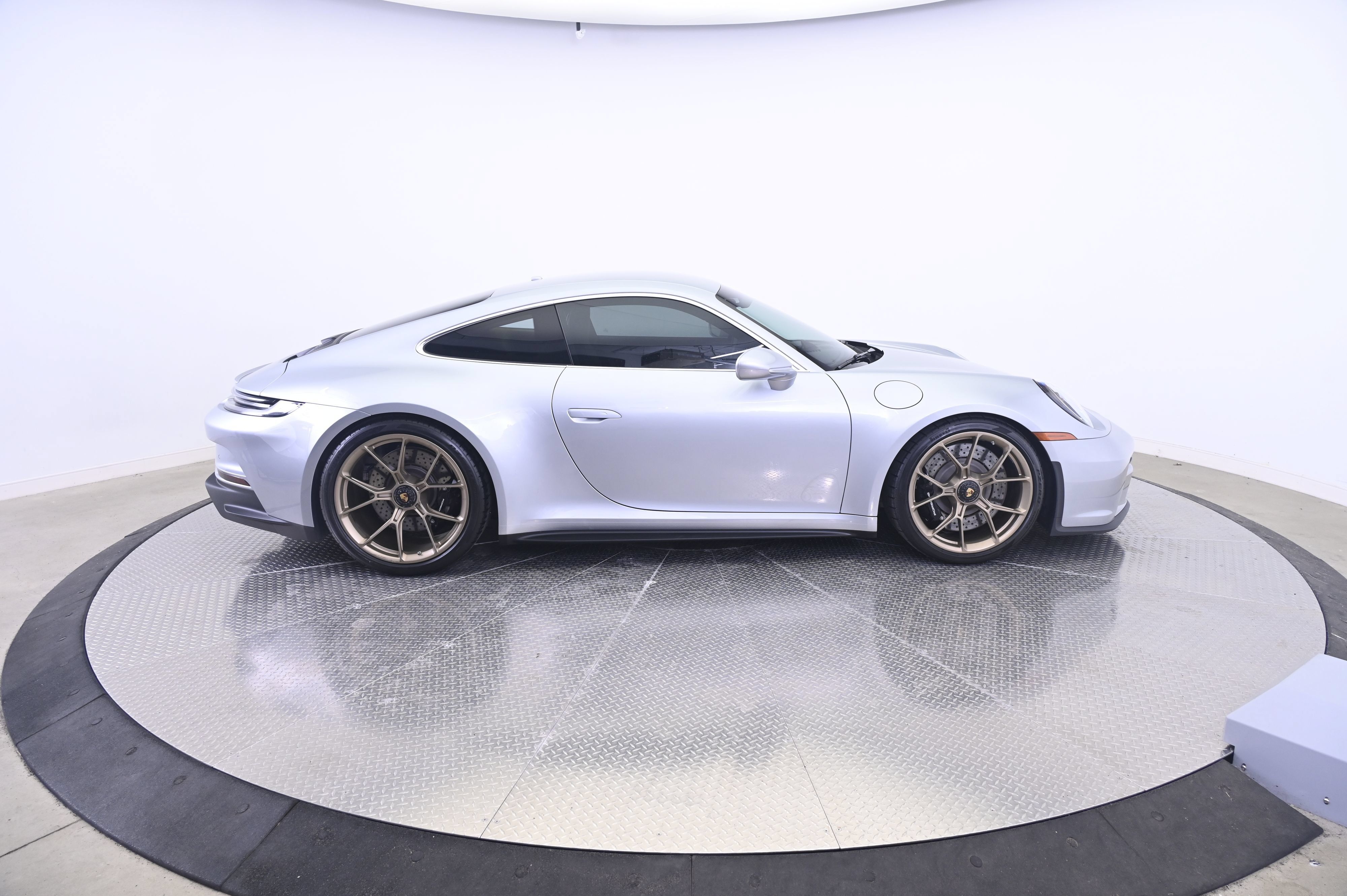 Certified 2022 Porsche 911 GT3 RWD image 8