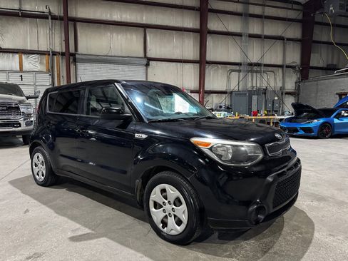 Used 2015 Kia Soul image 2