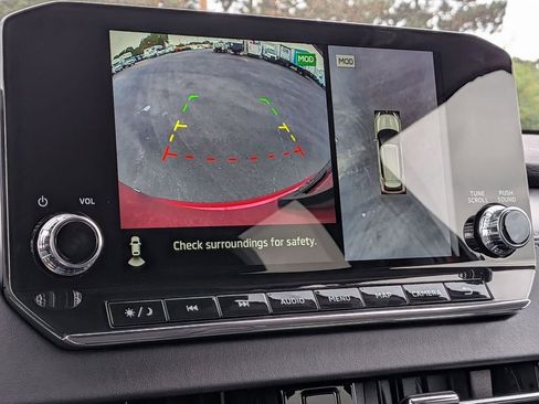 New 2025 Mitsubishi Outlander SE image 23