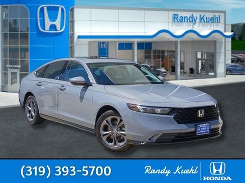 Used 2025 Honda Accord EX-L image 2