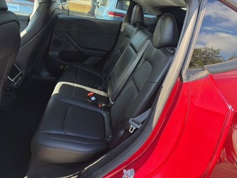 Used 2023 Tesla Model Y Long Range image 21