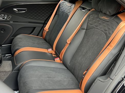 New 2025 Bentley Flying Spur Plug-In Hybrid image 18