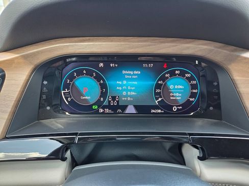 Used 2024 Volkswagen Atlas SE FWD image 30