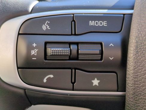 Used 2023 Kia Sportage EX image 25