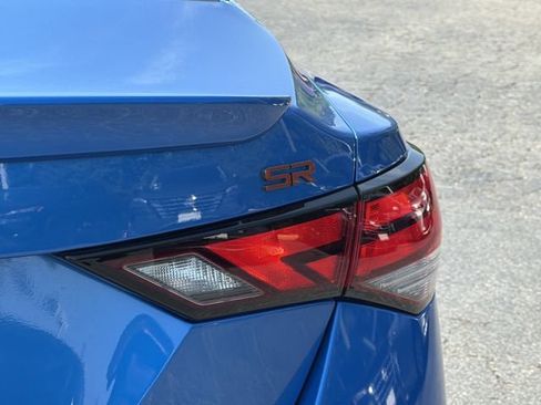 Used 2024 Nissan Sentra SR FWD image 6
