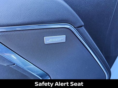 Used 2024 GMC Sierra 1500 SLT w/ SLT Premium Plus Package image 17