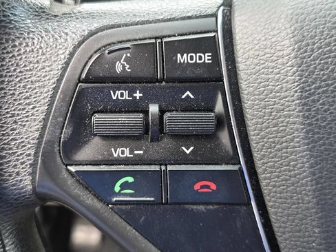 Used 2016 Hyundai Sonata SE FWD image 17