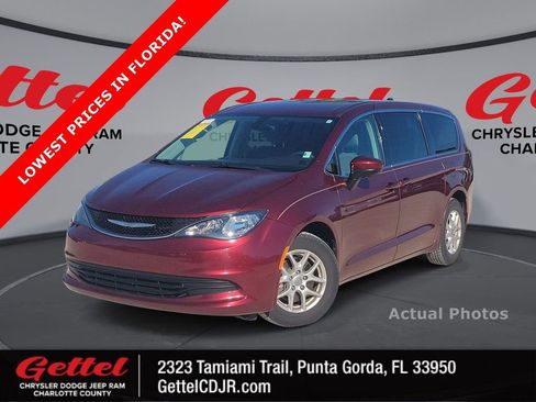 Used 2017 Chrysler Pacifica LX image 1