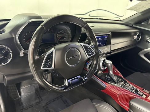 Used 2022 Chevrolet Camaro LT RWD image 17