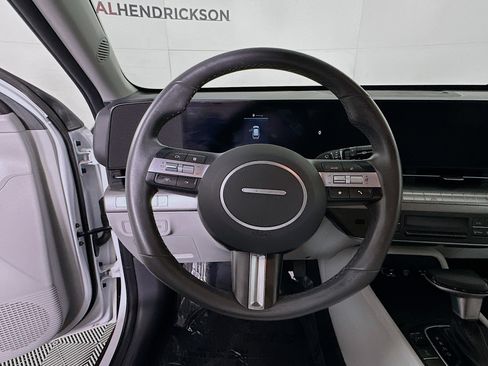 Used 2024 Hyundai Kona SEL image 15