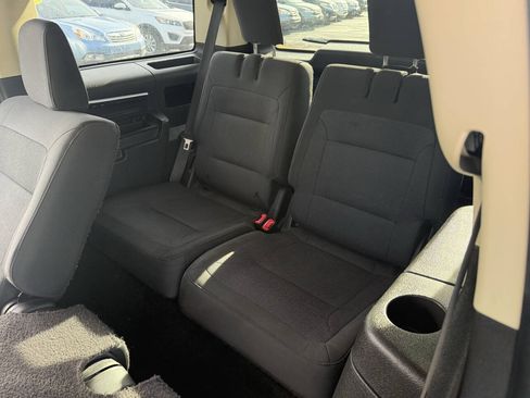 Used 2017 Ford Flex SE FWD image 17