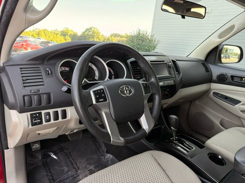 Used 2013 Toyota Tacoma 2WD Double Cab w/ Convenience Pkg image 17
