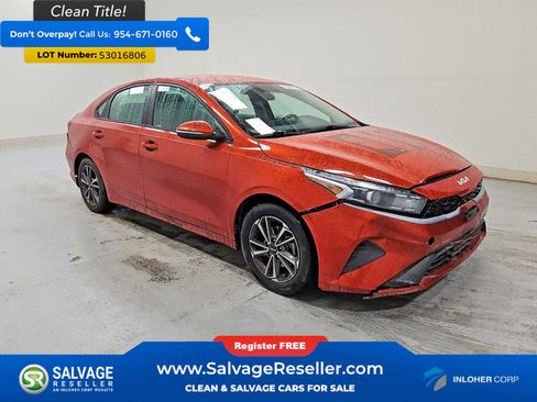 Used 2022 Kia Forte LXS w/ LXS Technology Package FWD image 5