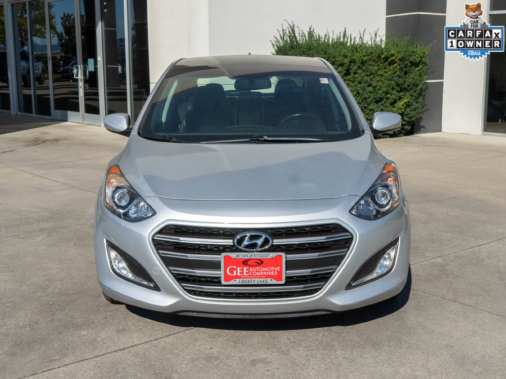 Used 2016 Hyundai Elantra GT w/ Option Group 03 FWD image 2