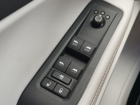 New 2026 Jeep Cherokee Limited AWD/4WD image 24