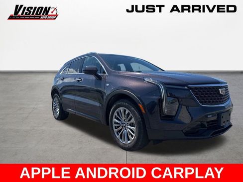Used 2024 Cadillac XT4 Premium Luxury AWD/4WD image 3