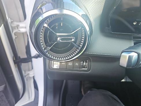 New 2026 Chevrolet Equinox LT w/ Convenience Package II image 12