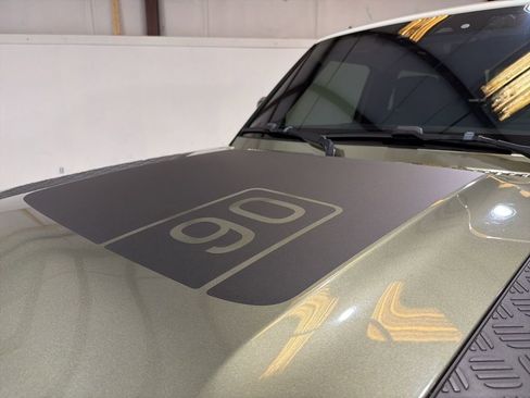 Used 2021 Land Rover Defender 90 First Edition image 11