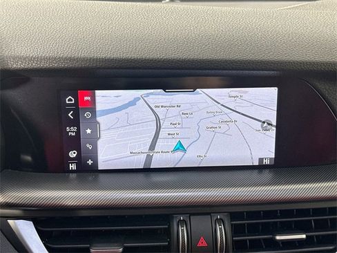 Used 2023 Alfa Romeo Stelvio Veloce image 12