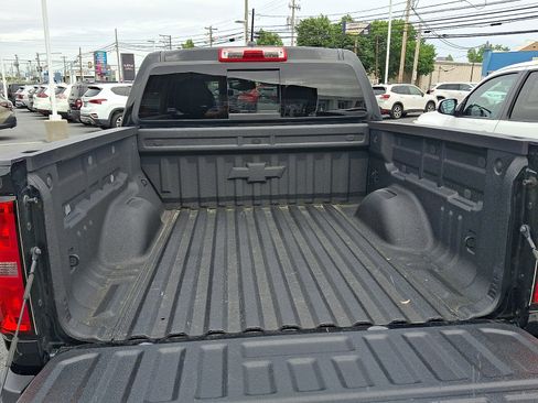 Used 2021 Chevrolet Colorado Z71 AWD/4WD image 29